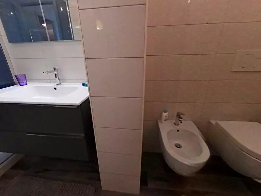 Immagine 10 di Appartamento in vendita  a Lavagna