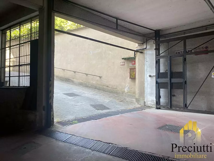 Immagine 5 di Garage in affitto  in VIA SILVESTRI 191 a Roma