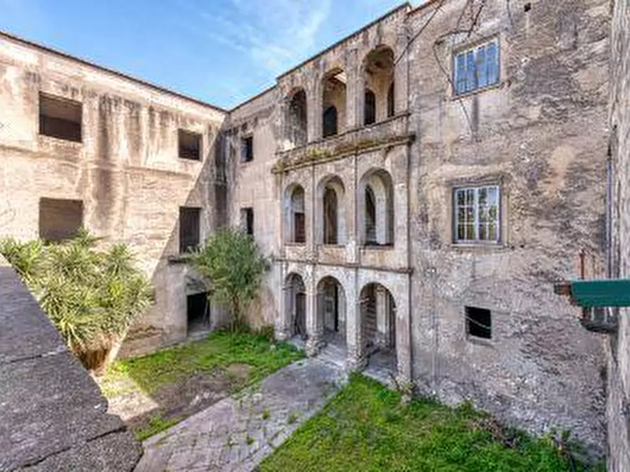 Immagine 25 di Palazzo in vendita  in Via Casamonica 4 a Sarno
