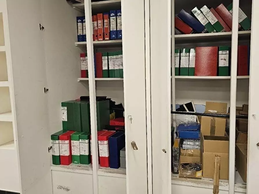 Immagine 14 di Negozio in affitto  in Via Vecchia Pentimele  a Reggio Di Calabria