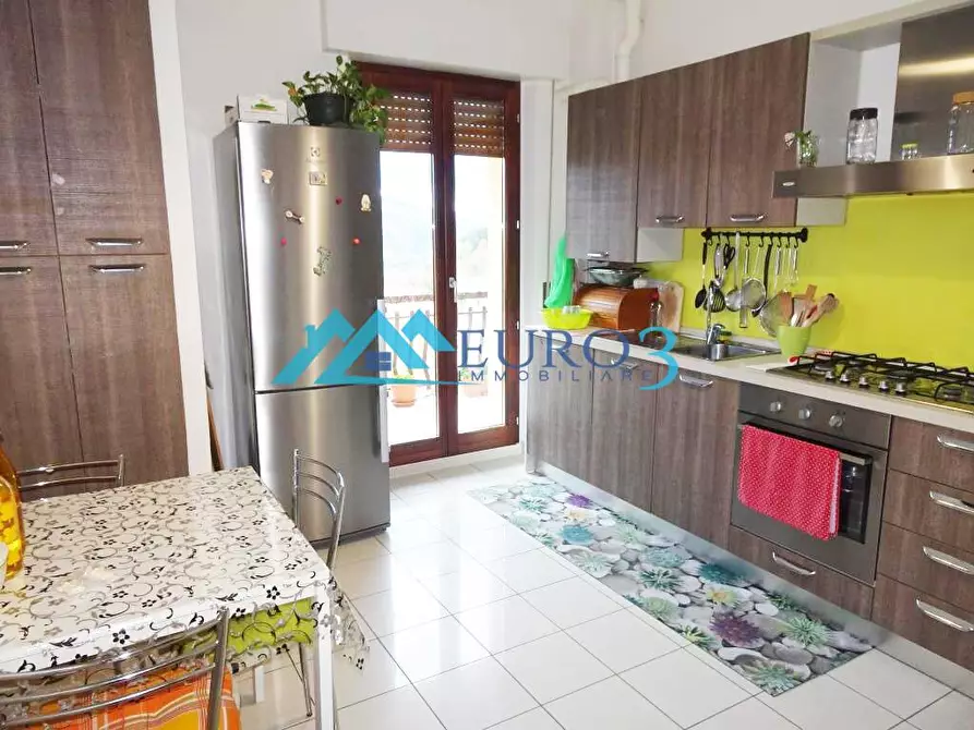 Immagine 3 di Abitazione tipica in vendita  in via carducci 1 a Force