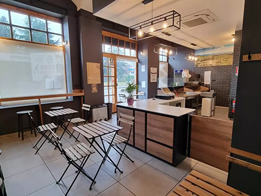 Immagine 5 di Attività commerciale in vendita  in Via Torino 77 a Biella