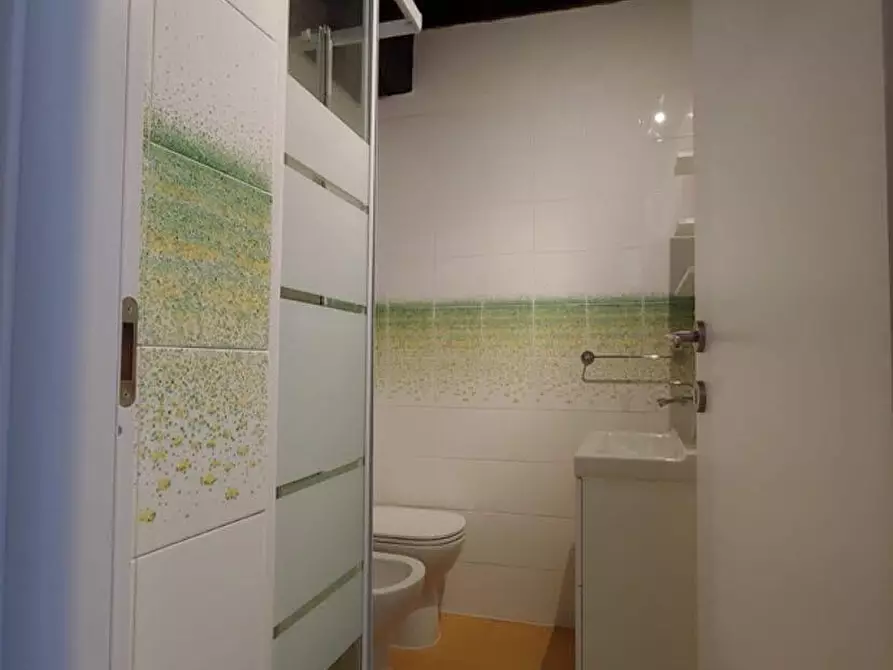 Immagine 4 di Monolocale in affitto  in Strada nuova  19 a Pavia