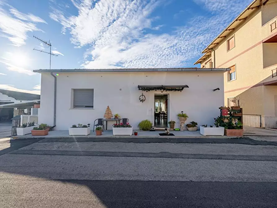 Immagine 9 di Casa indipendente in vendita  in Via Virgilio snc a Notaresco