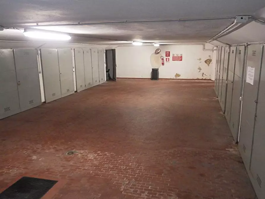 Immagine 1 di Box auto in affitto  in via risorgimento  61 a Sesto San Giovanni