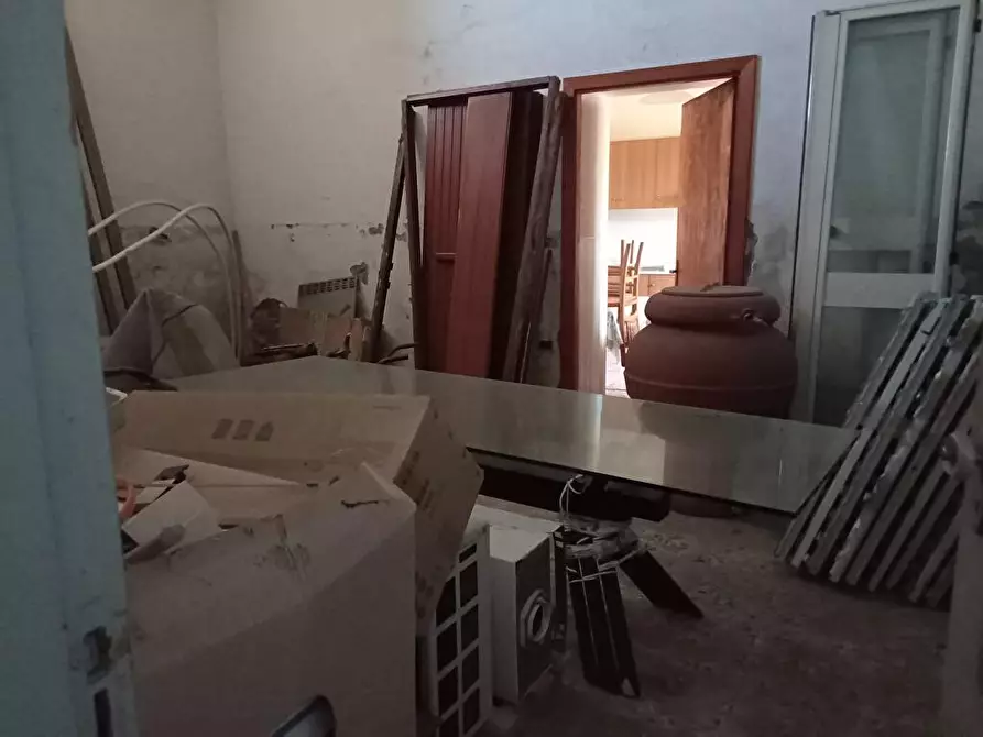 Immagine 11 di Negozio in affitto  in Via Provinciale 1 a San Valentino Torio