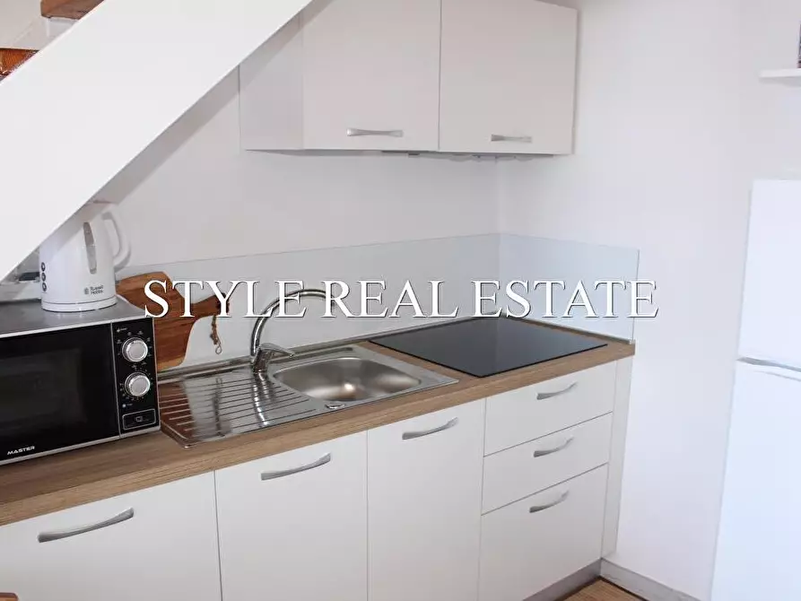 Immagine 5 di Appartamento in affitto  in Lungomare di Levante Elio Vittorini, Ortigia 54 a Siracusa