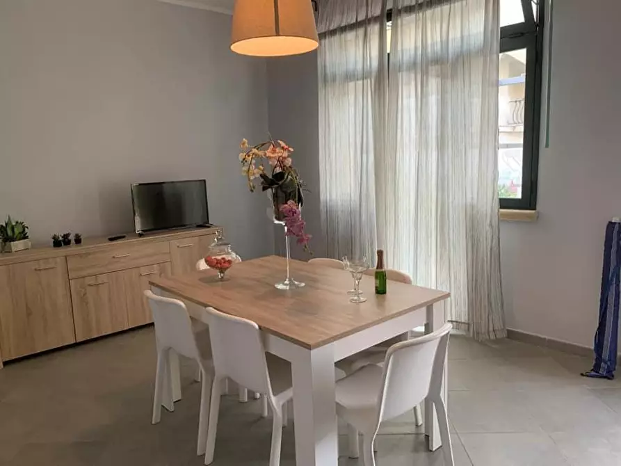 Immagine 9 di Albergo/B&B/Residence in affitto  in Via Riccione  27 a Capaci