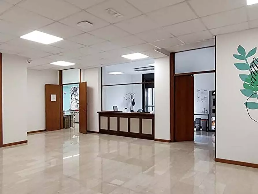 Immagine 1 di Ufficio in affitto  in Piazza A. De Gasperi 28 a Padova