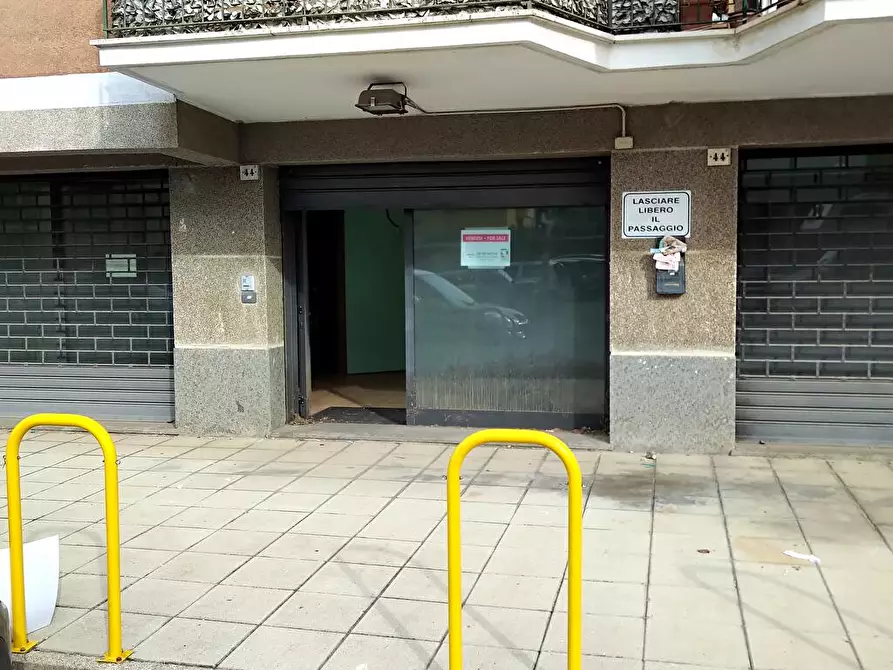 Immagine 3 di Negozio in vendita  in monte nevoso 10 a Viterbo