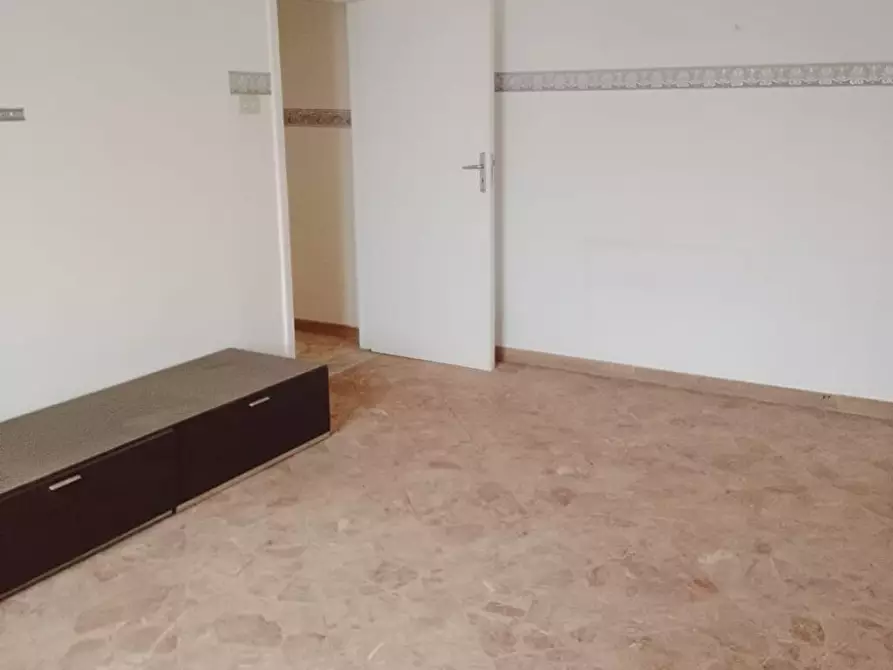 Immagine 9 di Appartamento in affitto  in VIA GORIZIA  34 a Taranto