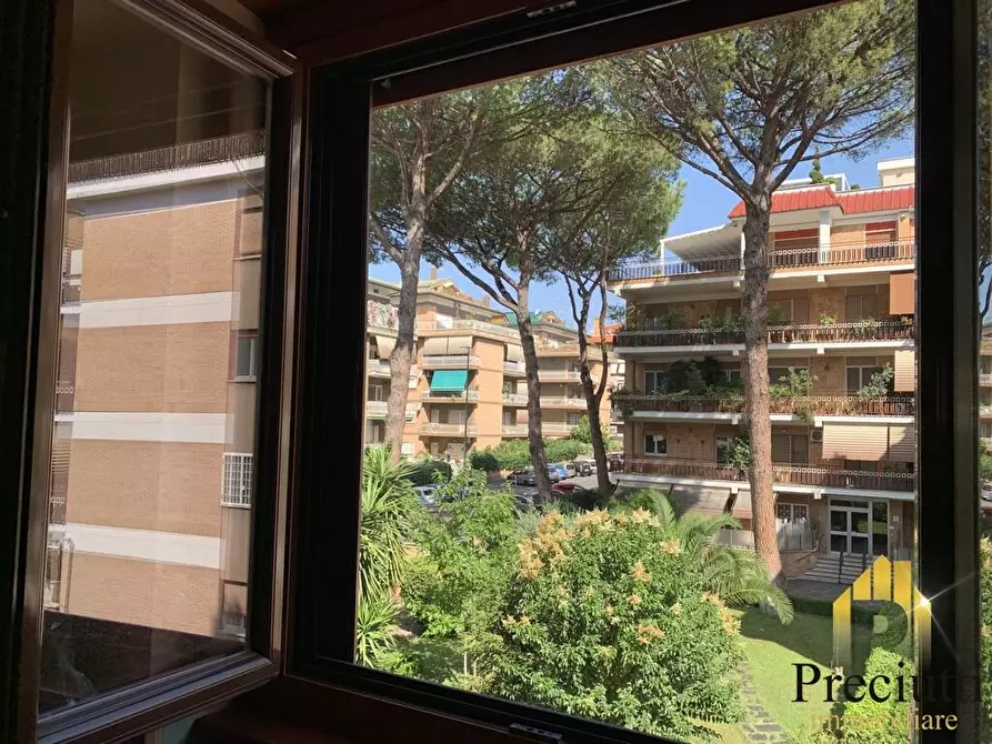 Immagine 14 di Appartamento in vendita  in VIA ANTONIO SOGLIANO 46 a Roma