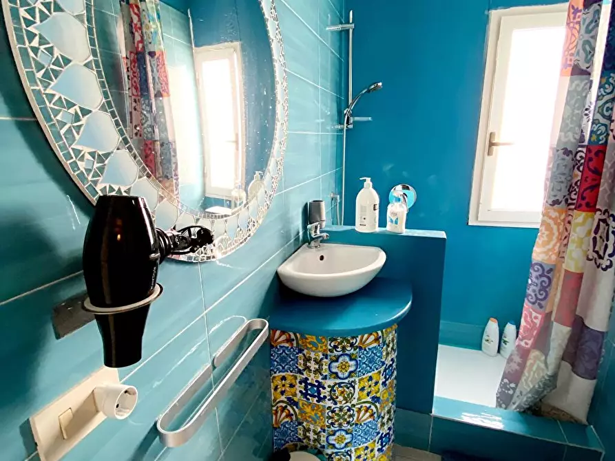 Immagine 10 di Camera in affitto  in Via Argenteria  19 a Palermo