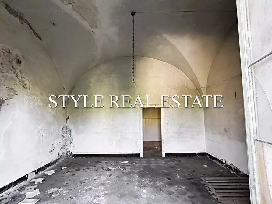 Immagine 9 di Albergo/B&B/Residence in vendita  in Via Aldo Moro a Viagrande