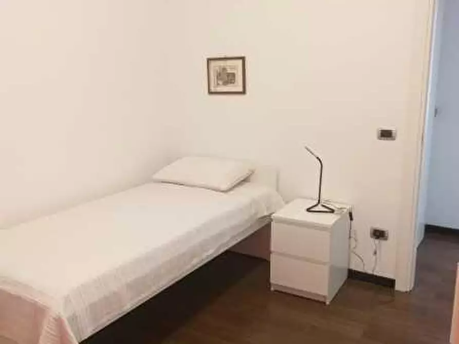 Immagine 5 di Appartamento in affitto  in VIA CRISPI 107 a Taranto