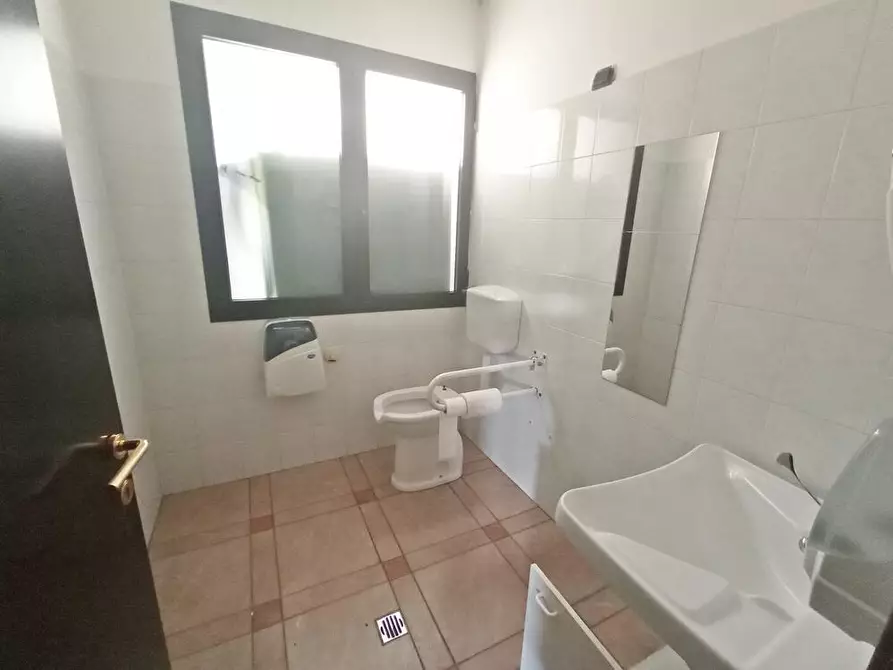 Immagine 15 di Bar / Ristorante in vendita  in Via Carlo Felice 5 a Sassari