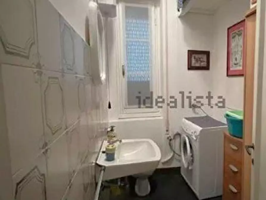 Immagine 9 di Appartamento in vendita  in via COSTAGUTA 33 a Rapallo