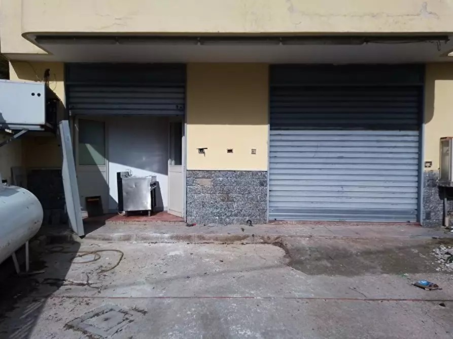 Immagine 3 di Laboratorio in affitto  in Via Castagnitiello 1 a Sarno