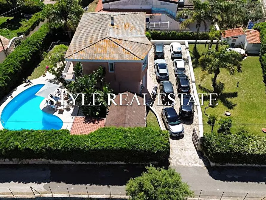 Immagine 23 di Villa in vendita  in Via Mar Tirreno 2 a Siracusa
