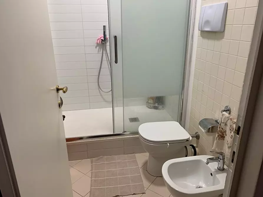 Immagine 7 di Appartamento in affitto  in Viale Piave 29 a Milano