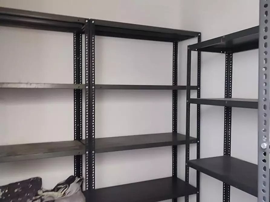 Immagine 3 di Deposito in affitto  in via della moscova  10 a Milano