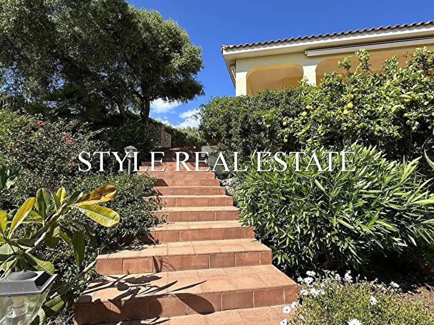 Immagine 15 di Villa in vendita  in Strada capo murro di porco a Siracusa