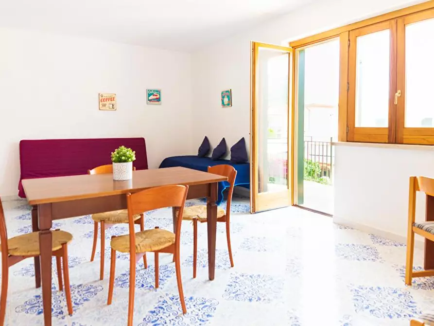 Immagine 3 di Appartamento in vendita  in berlinguer 3 a Ascea