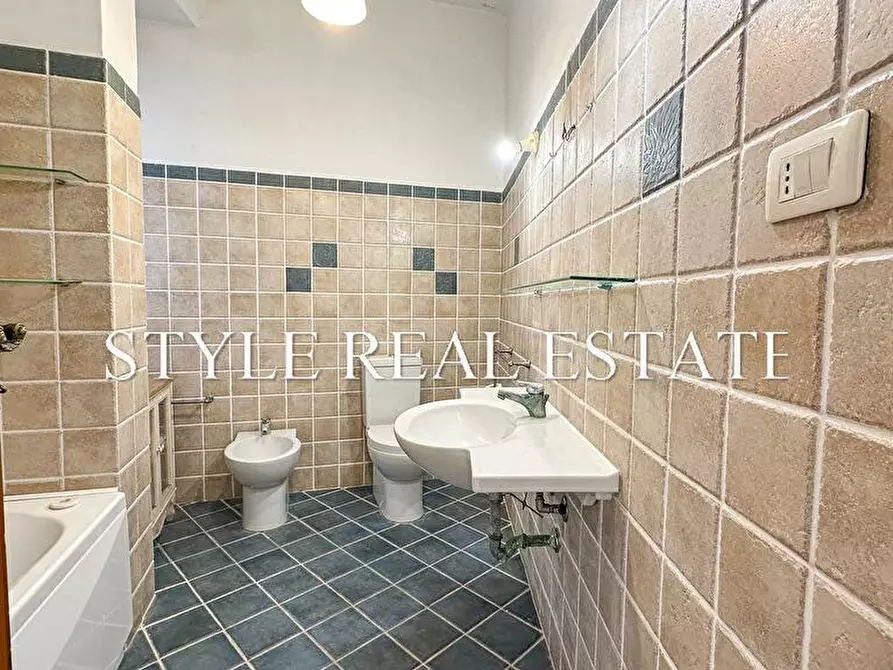 Immagine 13 di Appartamento in vendita  in via adda 33 a Siracusa