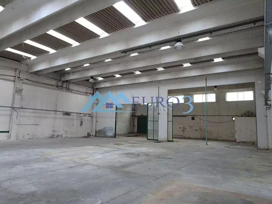 Immagine 4 di Capannone industriale in vendita  in zona industriale snc a Ancarano