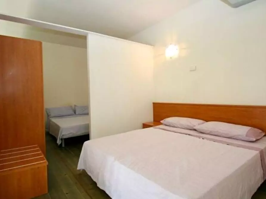 Immagine 8 di Appartamento in vendita  a Pisa