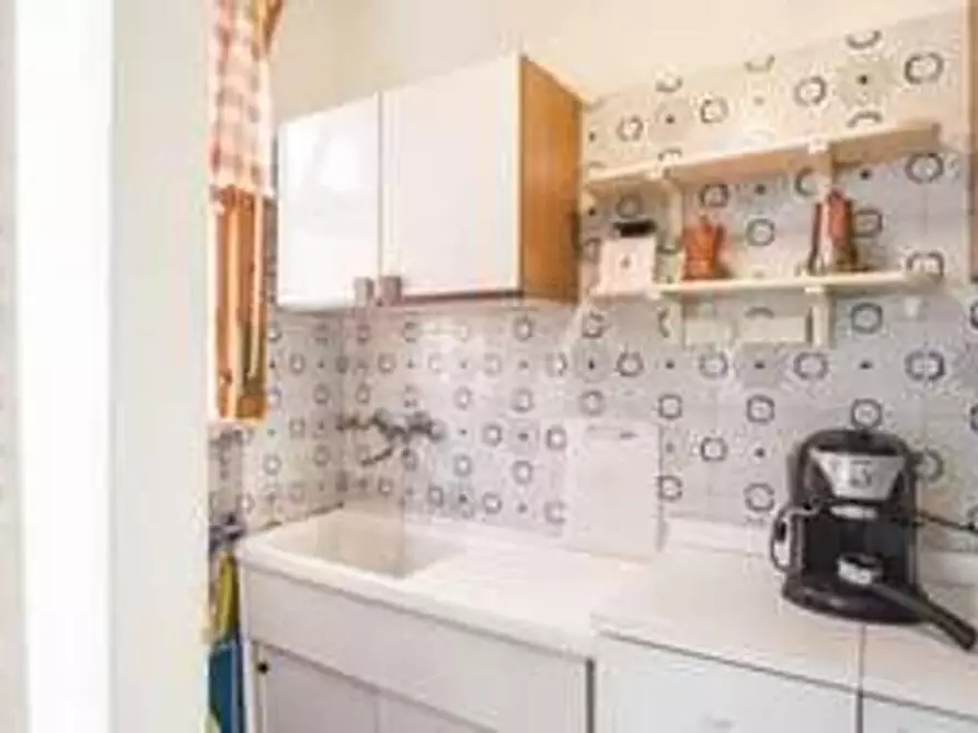 Immagine 8 di Casa vacanze in affitto  in Via lago di como 8 a Follonica