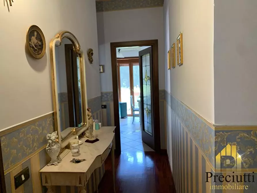 Immagine 11 di Appartamento in vendita  in VIA ANTONIO SOGLIANO 46 a Roma