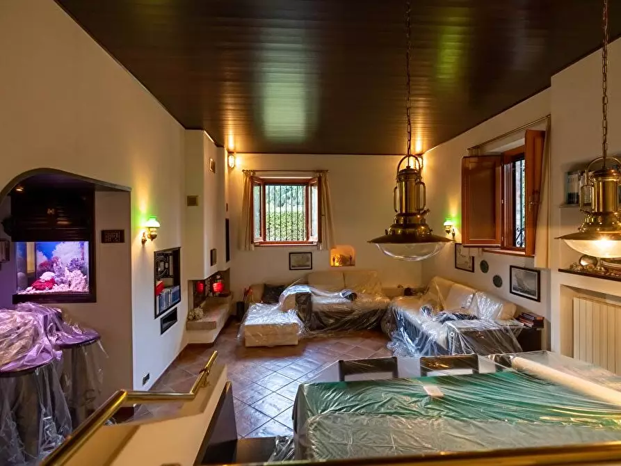 Immagine 11 di Casa indipendente in vendita  in Via Delfico snc a Roseto Degli Abruzzi