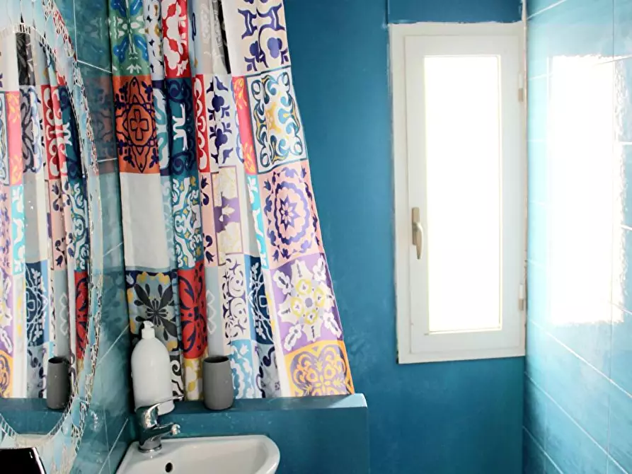 Immagine 12 di Camera in affitto  in Via Argenteria  19 a Palermo