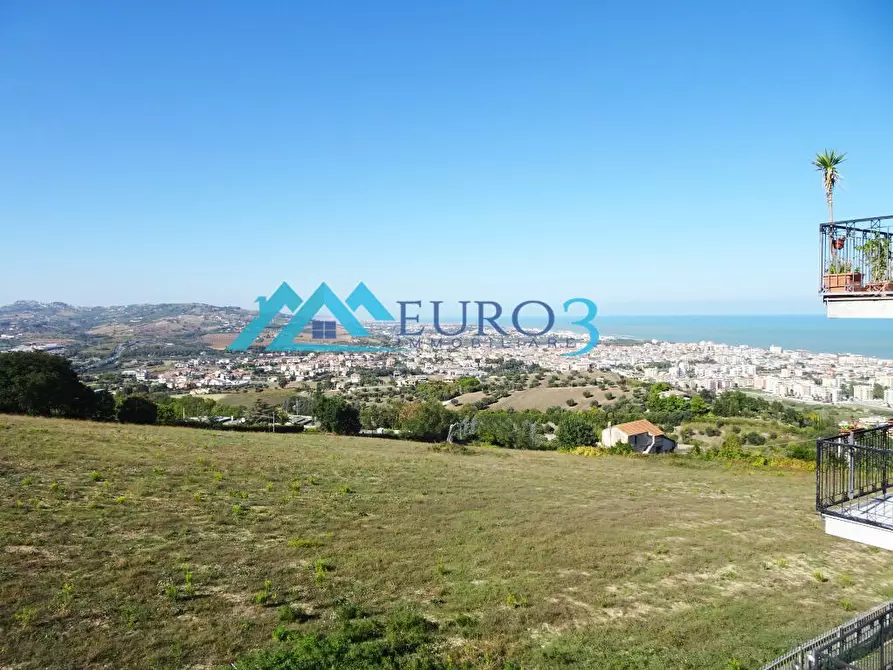 Immagine 10 di Abitazione tipica in vendita  in VIA BELVEDERE a Tortoreto