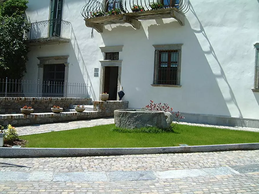 Immagine 1 di Attività commerciale in affitto  in Via roma 5 a Villa Di Tirano