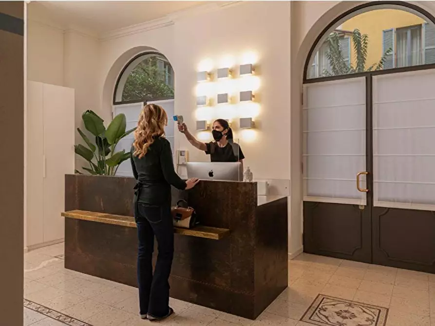 Immagine 2 di Ufficio in affitto  in Via Cerva 16 a Milano