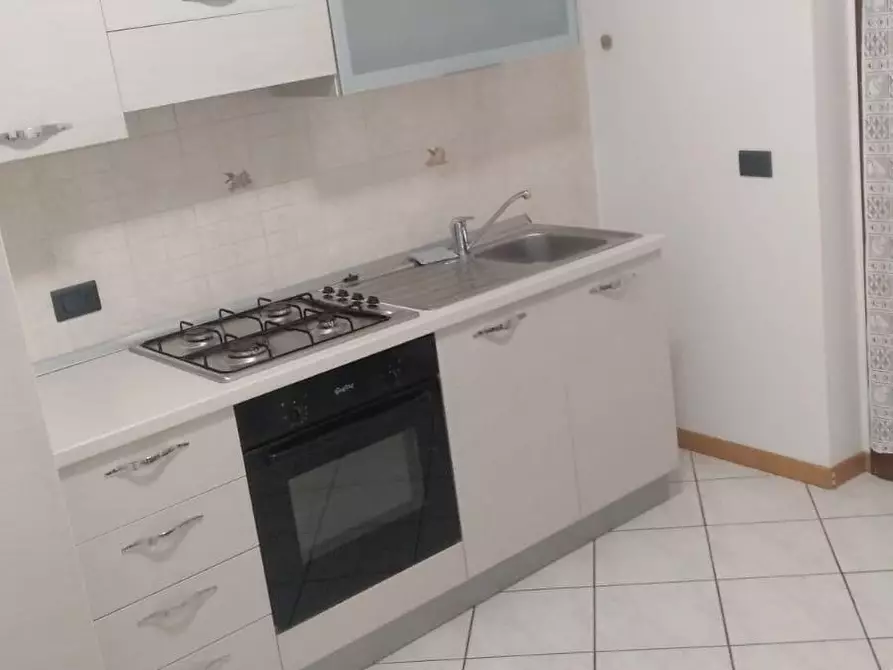 Immagine 9 di Appartamento in affitto  in Via santo spirito  32 a Pavia