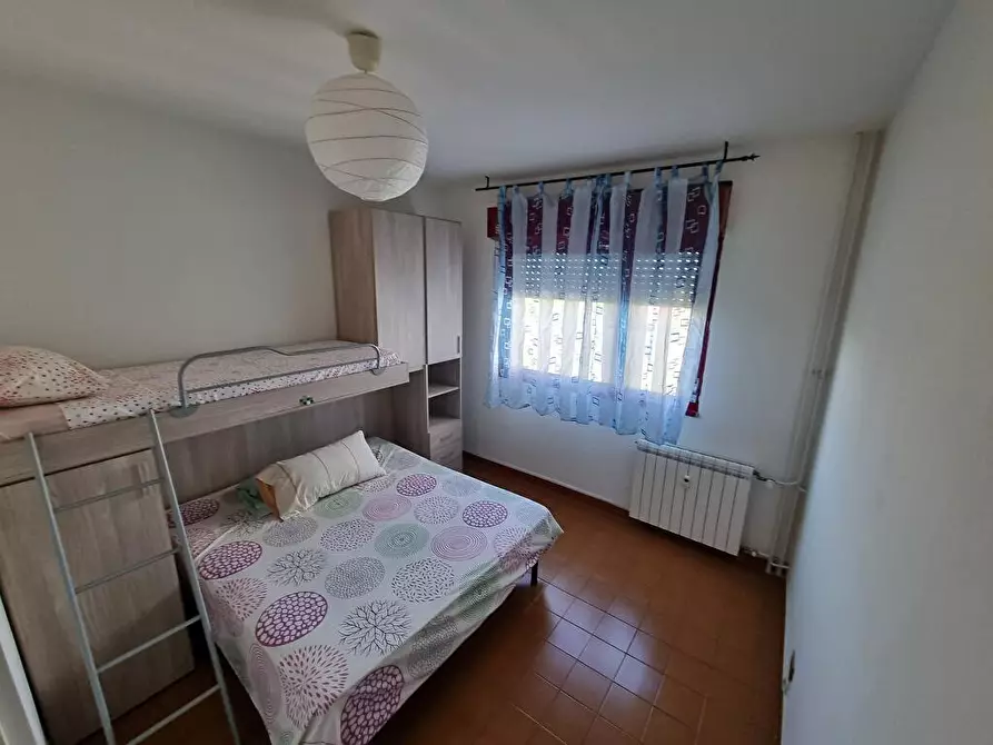 Immagine 4 di Camera in affitto  a Novara