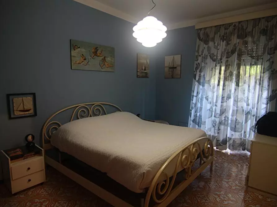 Immagine 4 di Appartamento in vendita  in via Enrico Toti 10 a Rapallo