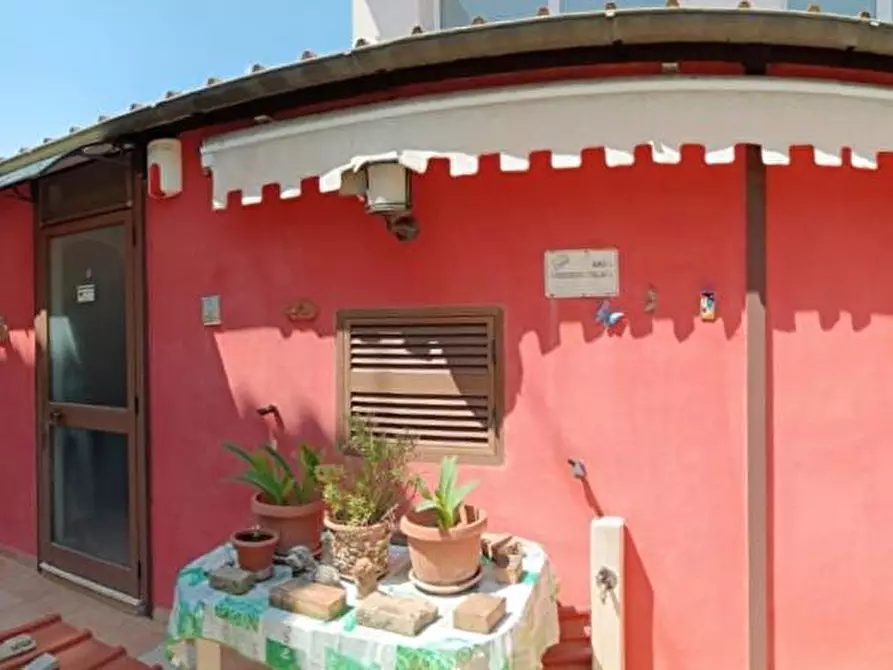 Immagine 8 di Casa semindipendente in vendita  in VIA APPIA NUOVA 1248 a Roma