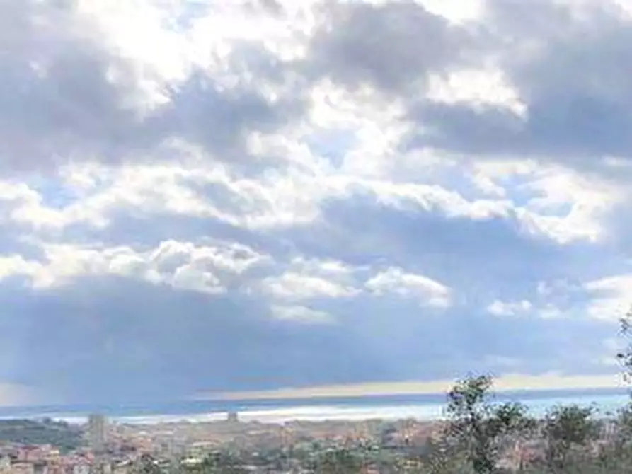 Immagine 4 di Appartamento in vendita  in VIA CASE SPARSE DI RI ALTO 6 a Chiavari