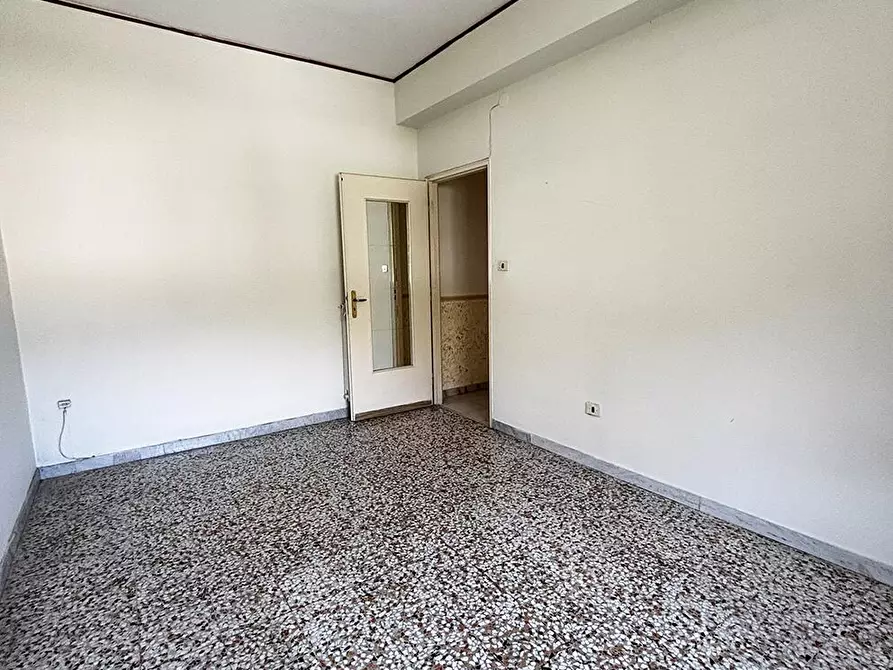 Immagine 31 di Appartamento in vendita  in Via Lucio Calpurnio  4 a Pozzuoli
