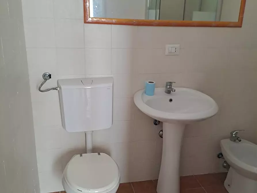 Immagine 7 di Abitazione tipica in affitto  in VIA A. LA MARMORA 34 a Sassari