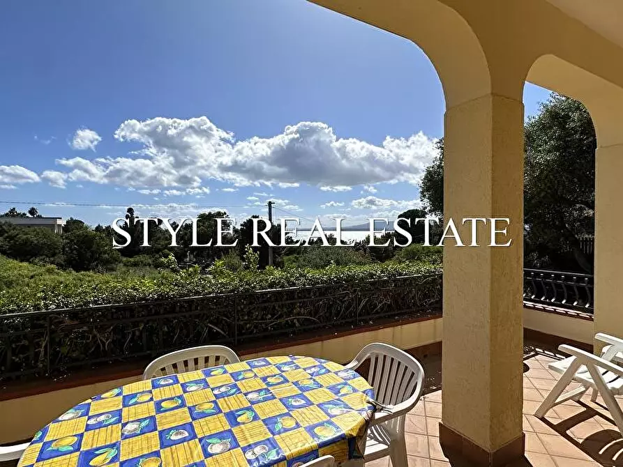 Immagine 5 di Villa in vendita  in Strada capo murro di porco a Siracusa