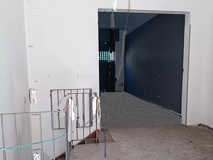 Immagine 3 di Negozio in affitto  in Via Centonze  45 a Messina