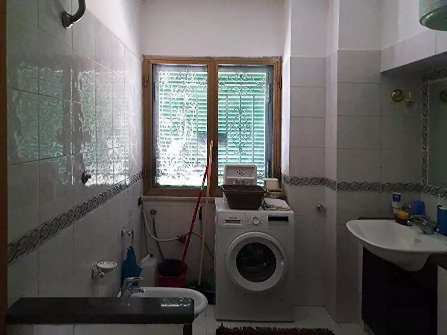 Immagine 26 di Appartamento in affitto  in Via Francesco de Pinedo 43 a Napoli