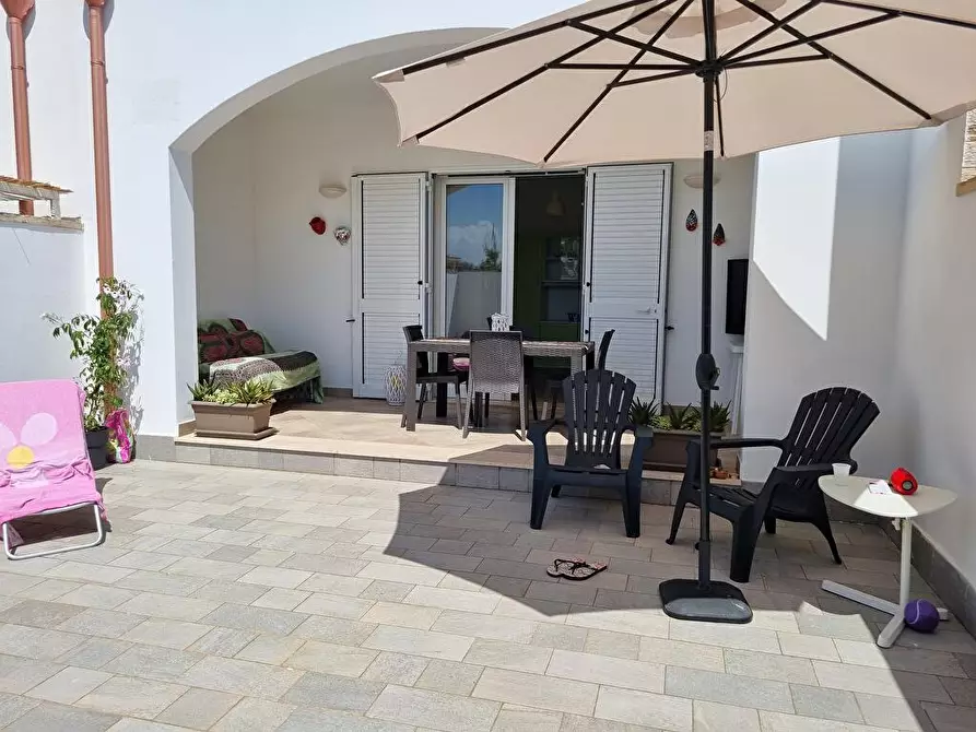 Immagine 1 di Villa in affitto  a Torchiarolo