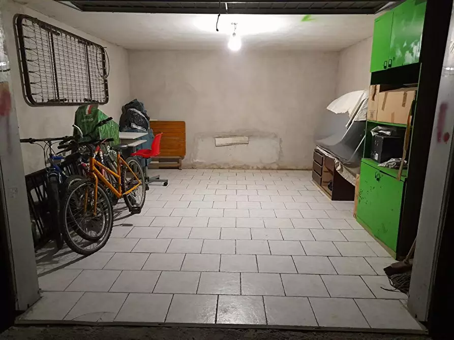 Immagine 2 di Garage in vendita  in Via Prolungamento Matteotti 155 a Sarno