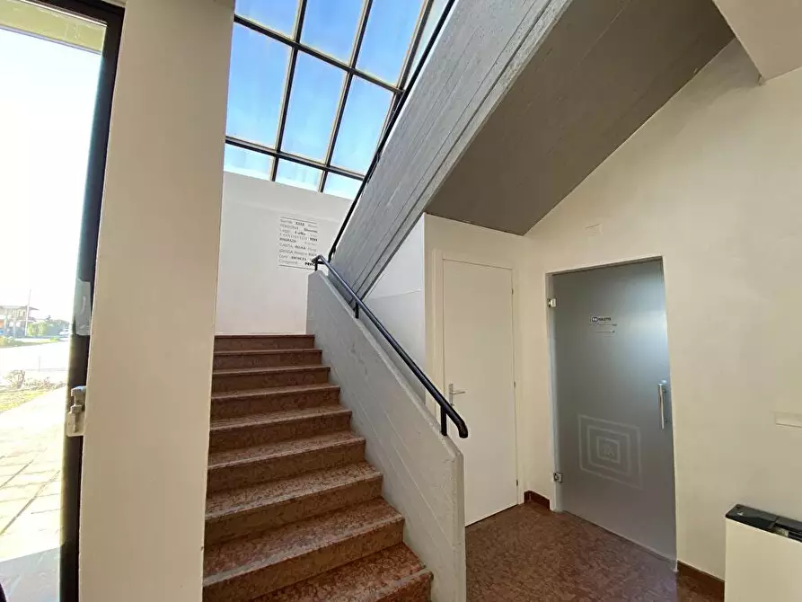 Immagine 4 di Attività commerciale in affitto  in Via Severino ferrari  2 a Santarcangelo Di Romagna